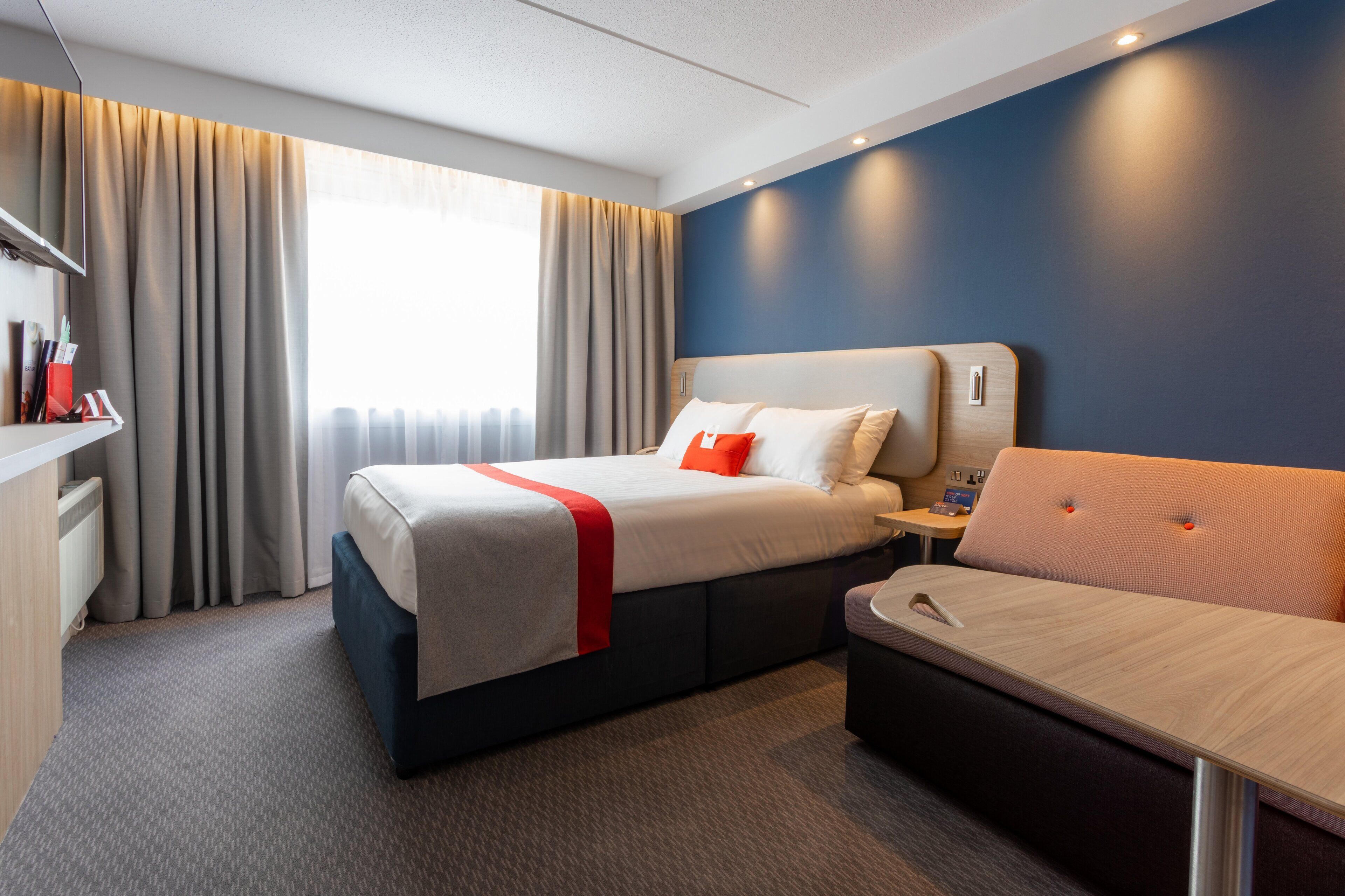 standard room, 1 double bed with sofa bed (with free hot breakfast) | 1 bedroom, desk, blackout curtains, soundproofing