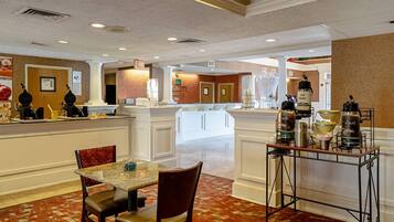 Free daily continental breakfast
