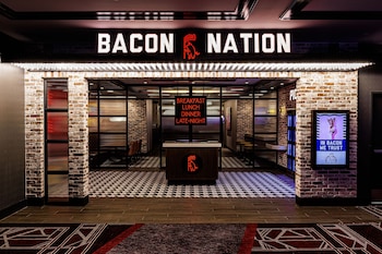 3 restaurants, breakfast, lunch, dinner served; American cuisine at the D Las Vegas