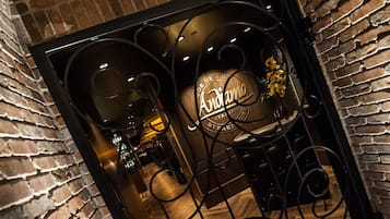 3 間餐廳,供應早餐、午餐和晚餐,美國料理