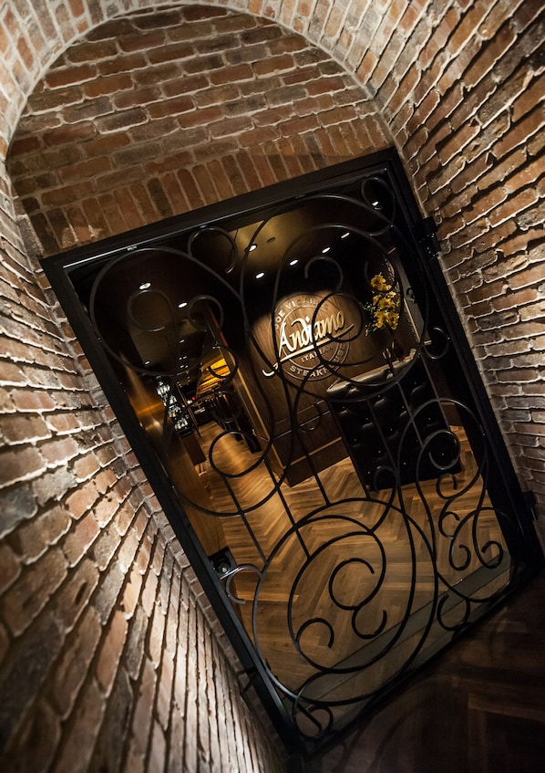 3 Restaurants, Frühstück, Mittagessen, Abendessen, amerikanische Küche