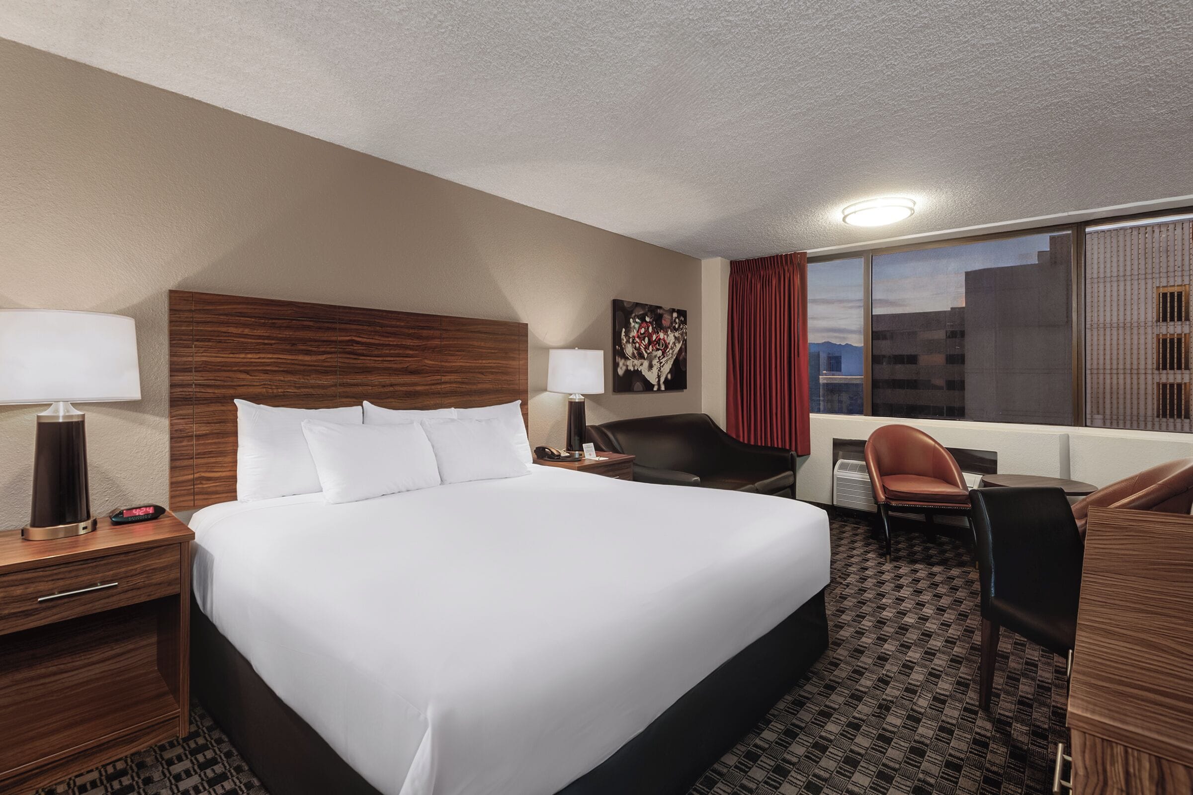 Premium Corner King | Premium bedding, in-room safe, desk, blackout drapes