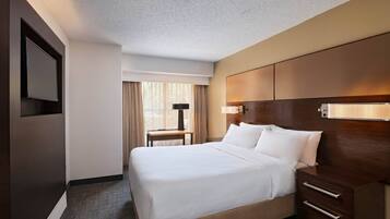 1 bedroom, desk, iron/ironing board, free cribs/infant beds