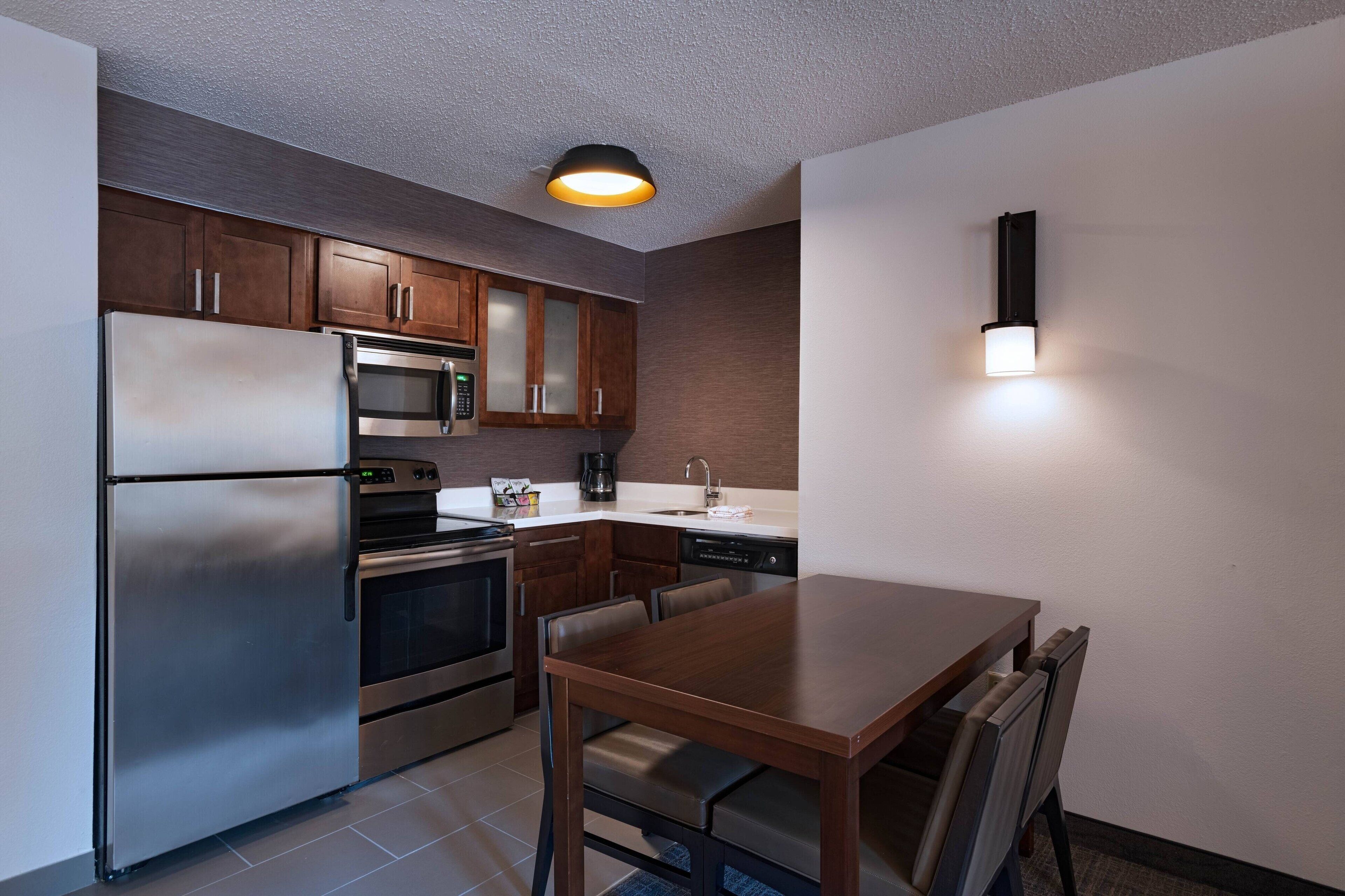 1 bedroom, desk, iron/ironing board, free cots/infant beds