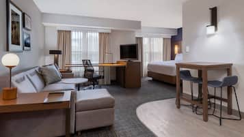 Premium bedding, in-room safe, desk, iron/ironing board