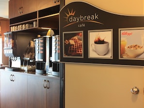 Petit déjeuner buffet compris tous les jours