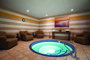 Couples treatment rooms, sauna, body treatments, hydrotherapy at Harrahs Hotel and Casino Las Vegas