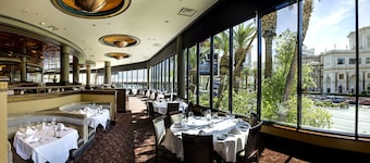 Harrahâs Las Vegas â A Caesars Rewards Destination