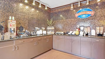 Free daily continental breakfast