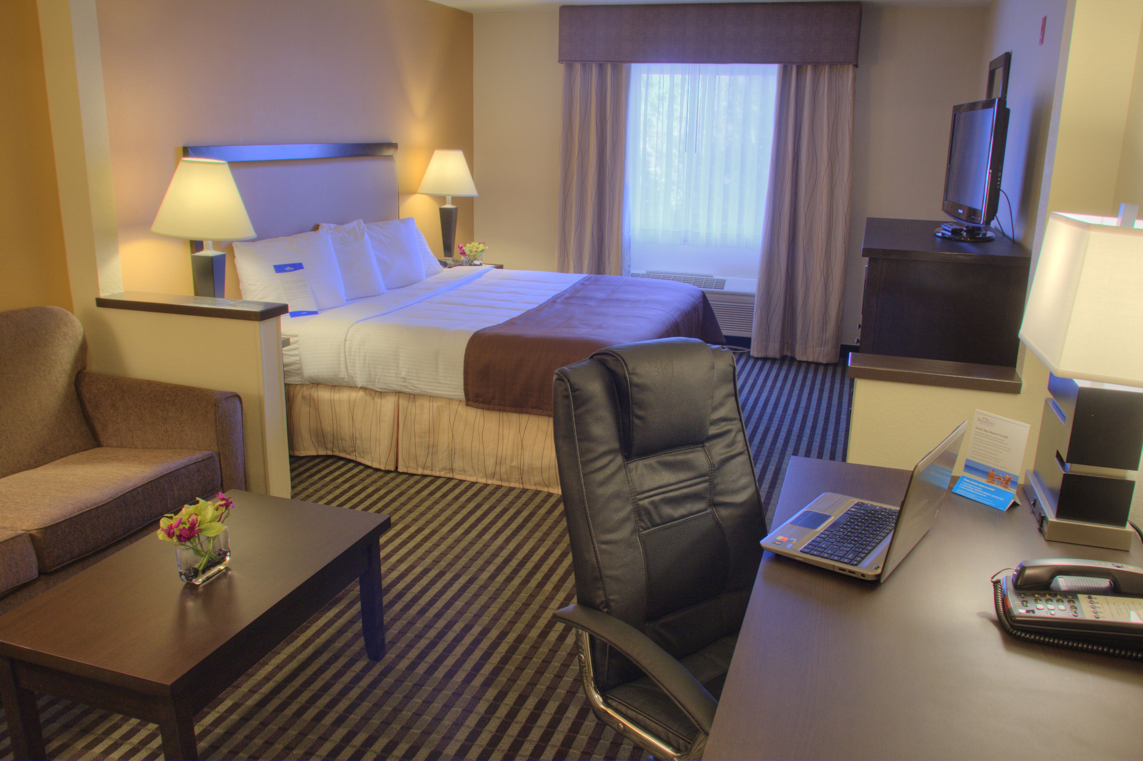 Photo - Baymont by Wyndham Dallas/ Love Field