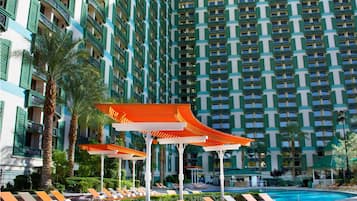 Alberca al aire libre por temporada