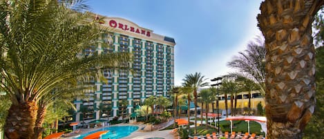 Piscina externa sazonal