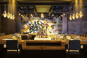 4 bares o lounges, bar junto a la alberca 