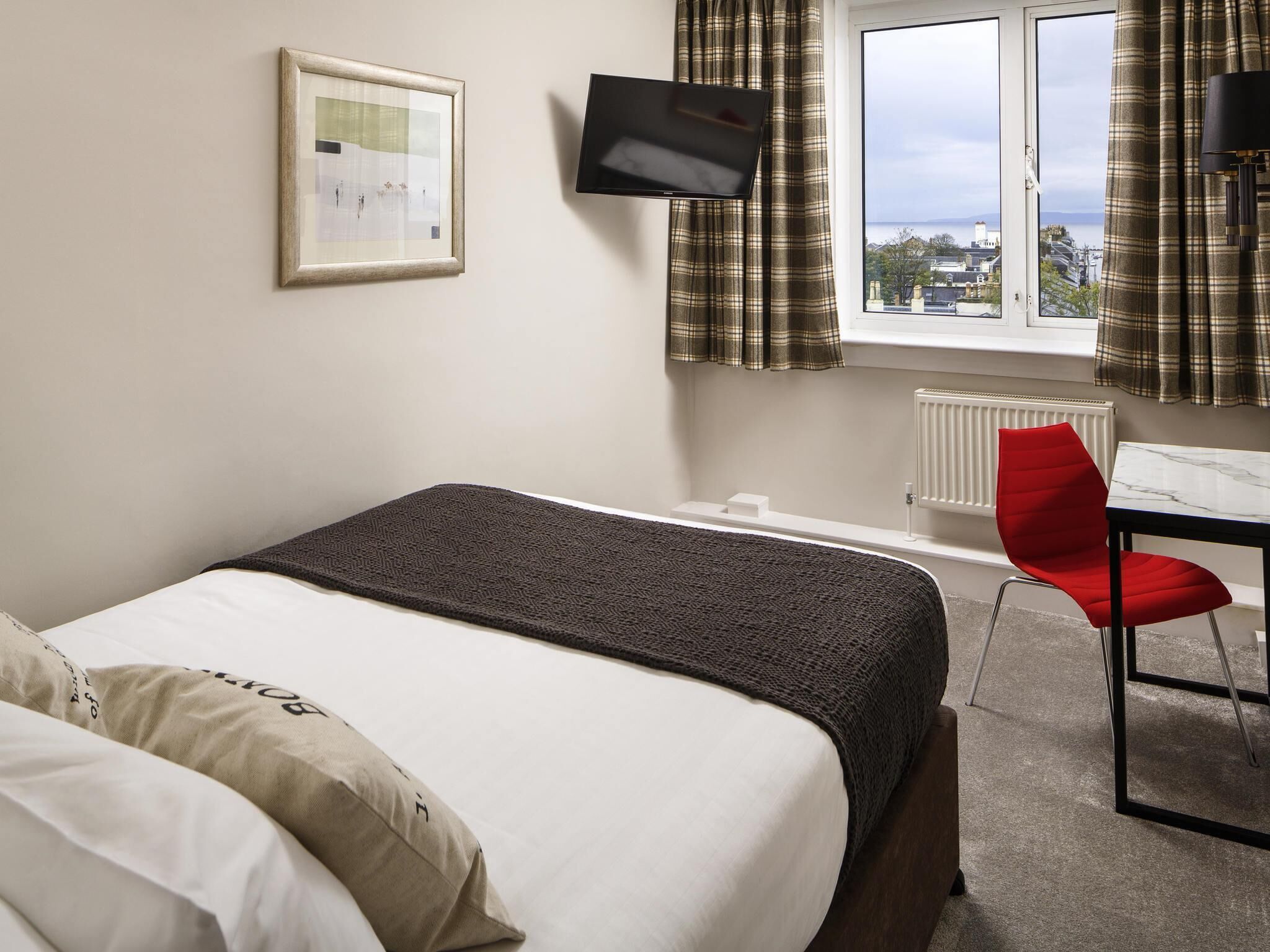 Standard Double Room, 1 Double Bed (Compact) | In-room safe, desk, iron/ironing board, free cribs/infant beds