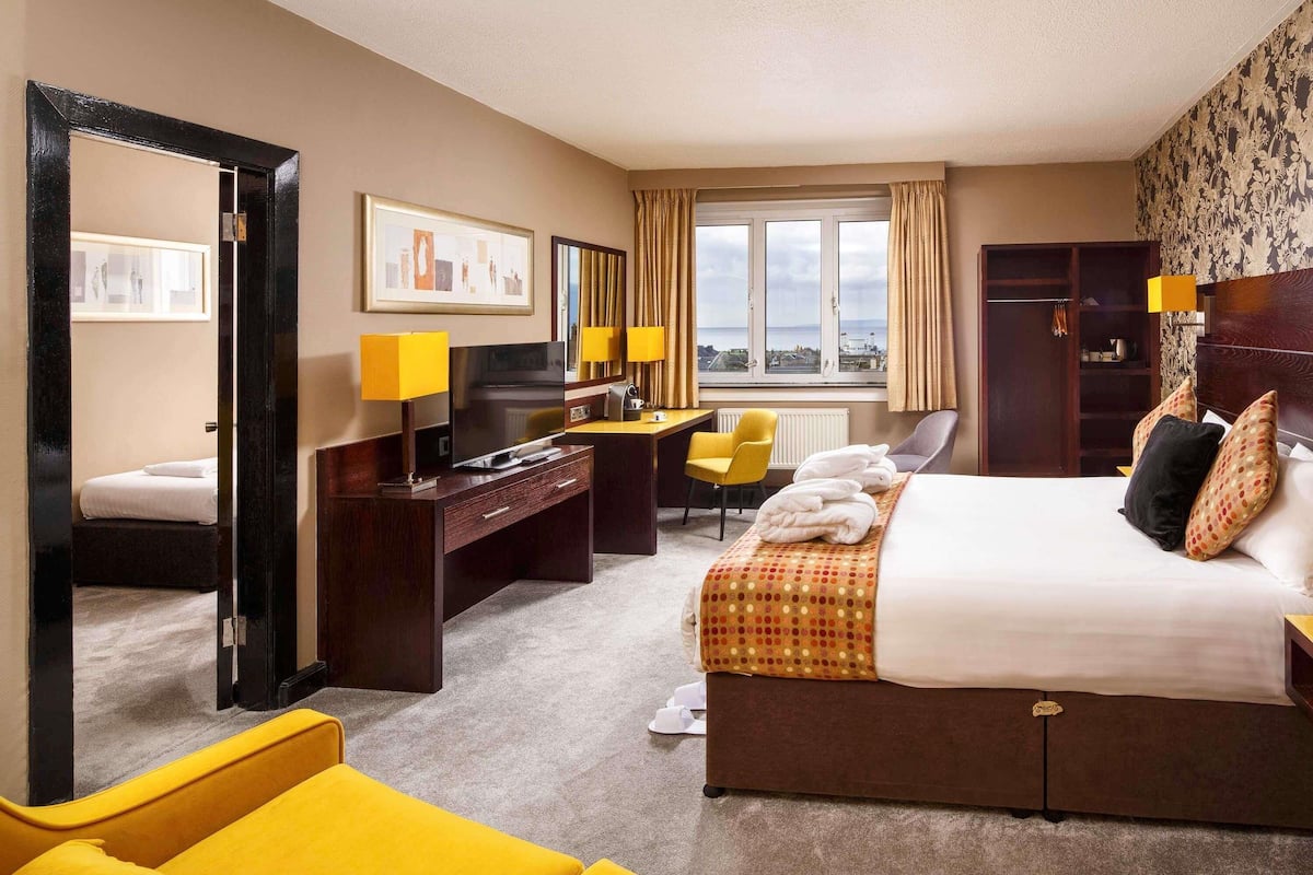 Superior Room, 1 Double Bed, Sea View | In-room safe, desk, iron/ironing board, free cribs/infant beds