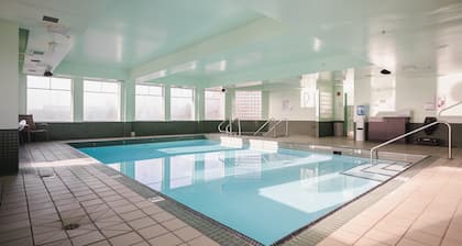 Ramada by Wyndham Surrey/Langley