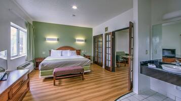 Desk, iron/ironing board, free WiFi, bed sheets