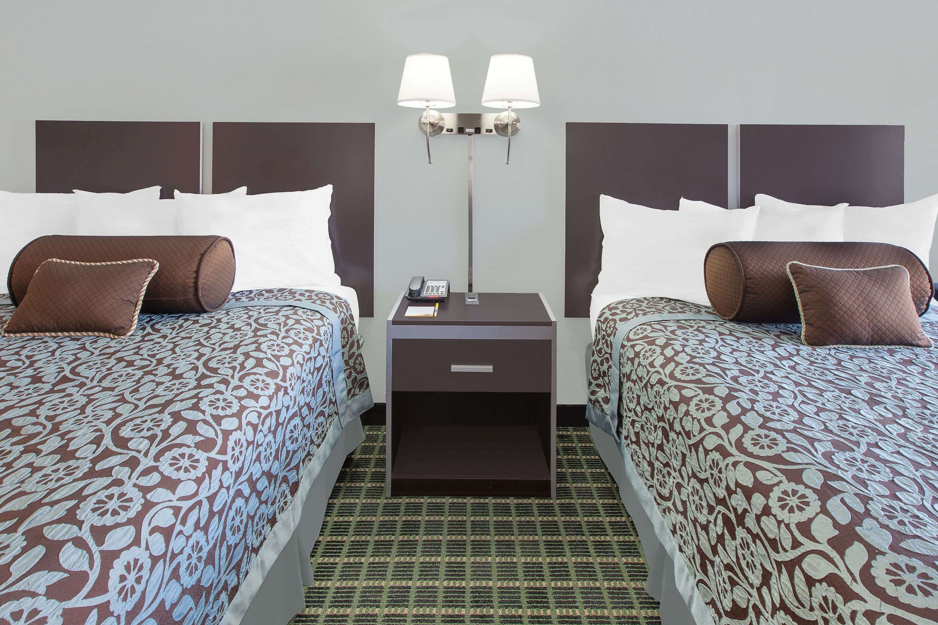 Photo - Days Inn by Wyndham Market Center Dallas Love Field