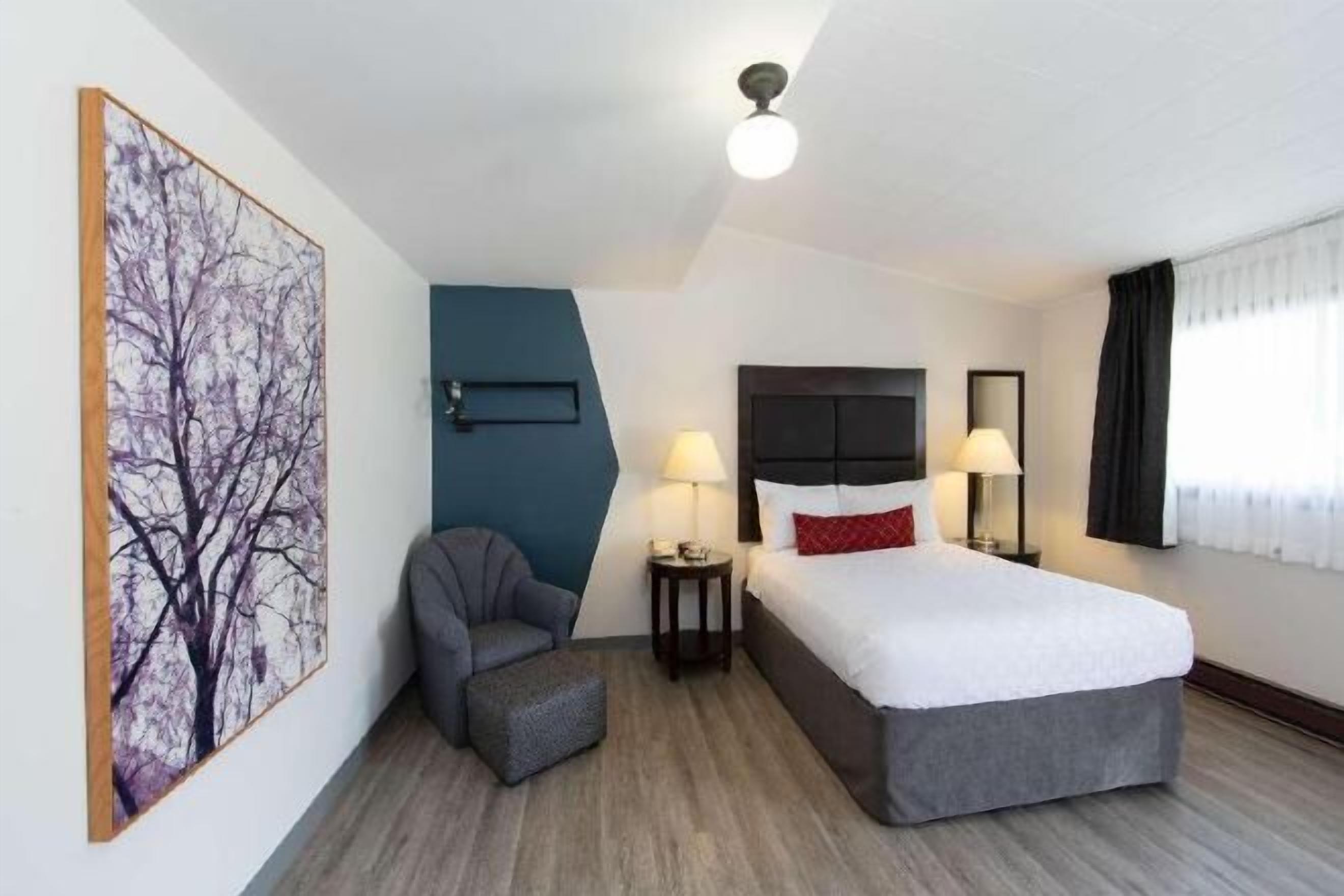 Premium bedding, Select Comfort beds, laptop workspace