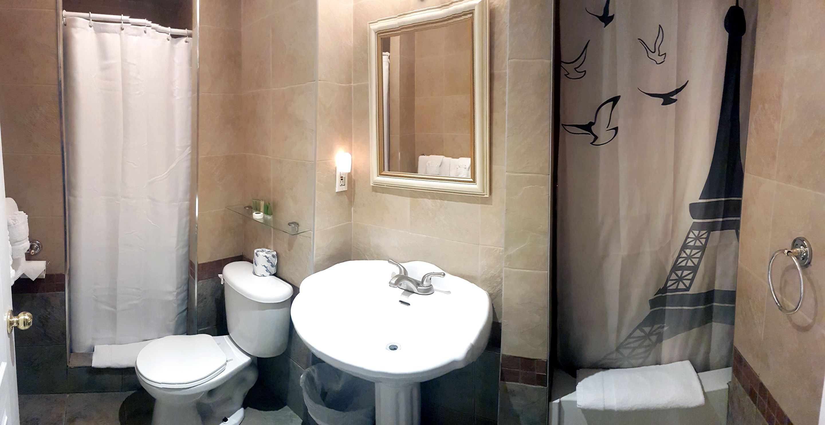 Photo - Hotel de Paris Montreal