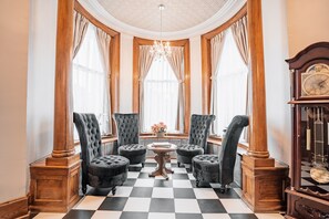 Lobby - Hotel de Paris (Montreal)