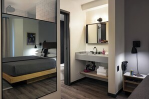 Sadesuihkupää, designer-hygieniatuotteet, hiustenkuivaaja, pyyhkeet