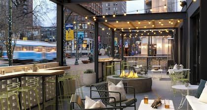 MOXY Memphis Downtown