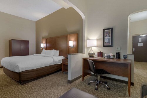 Comfort Suites Columbus State University Area