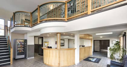 Days Inn by Wyndham Lethbridge