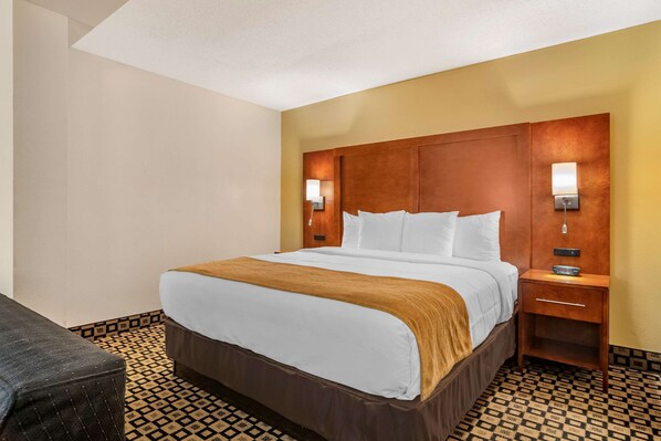 Suite, Non Smoking | Iron/ironing board, rollaway beds, free WiFi, bed sheets - Comfort Inn & Suites Athens North (Athens)