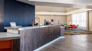 Lobby - Econo Lodge (Americus)