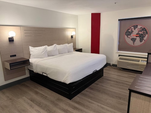 Ramada by Wyndham Albany GA