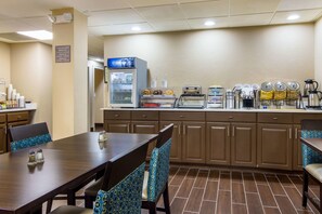 Free daily continental breakfast 