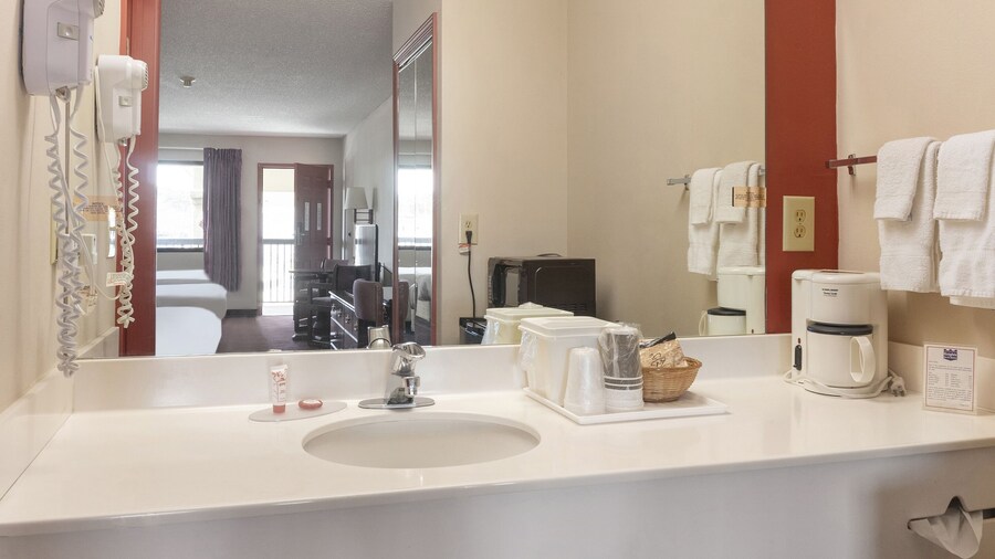 Days Inn by Wyndham Adairsville