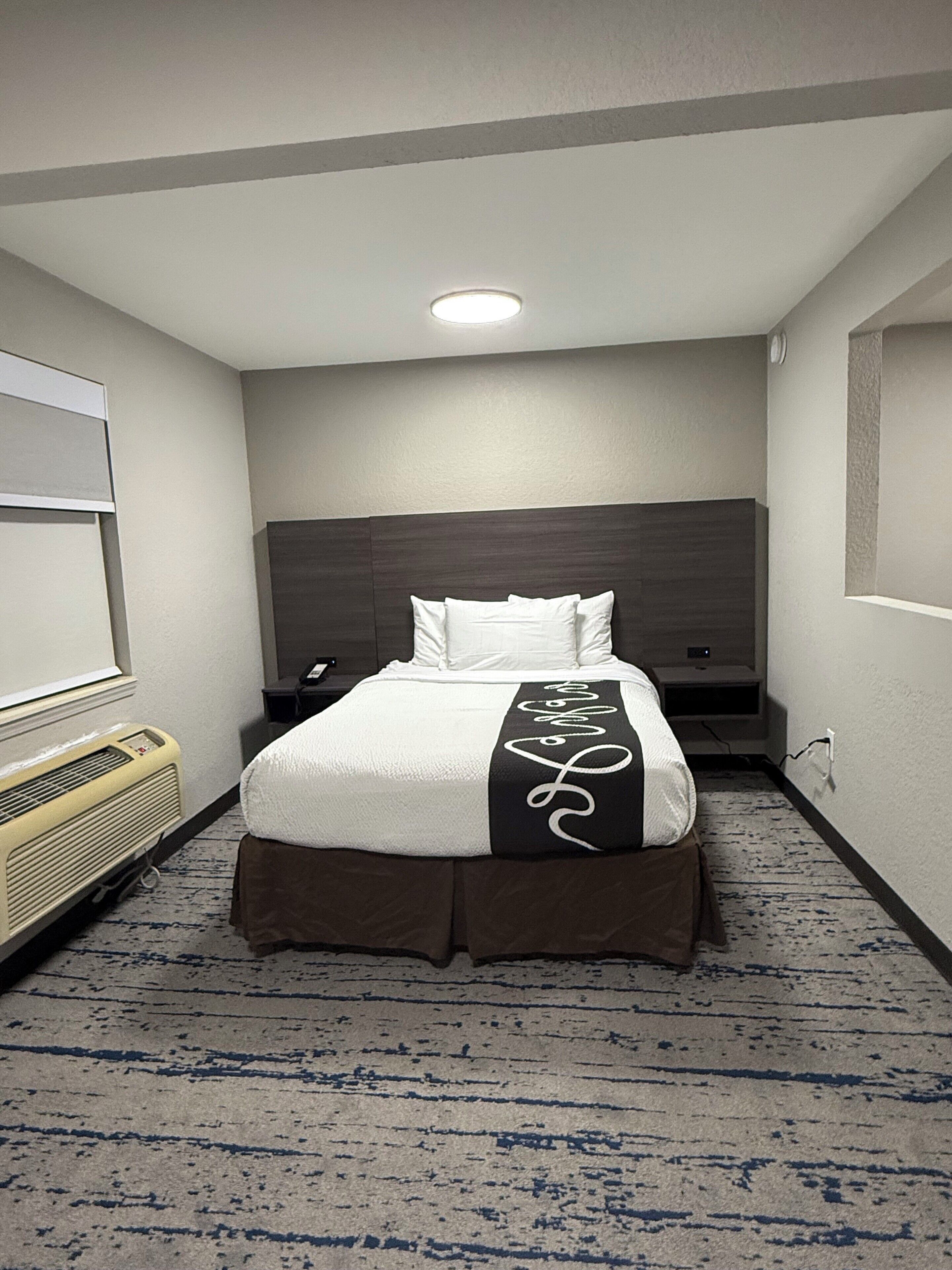 Foto - HomeStay Suites