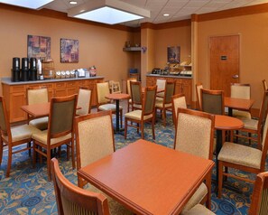 Free daily continental breakfast
