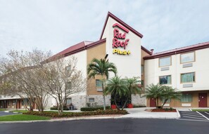 Exterior - Red Roof Inn PLUS+ West Palm Beach (West Palm Beach)