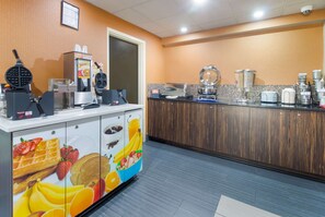 包含每日自助早餐
