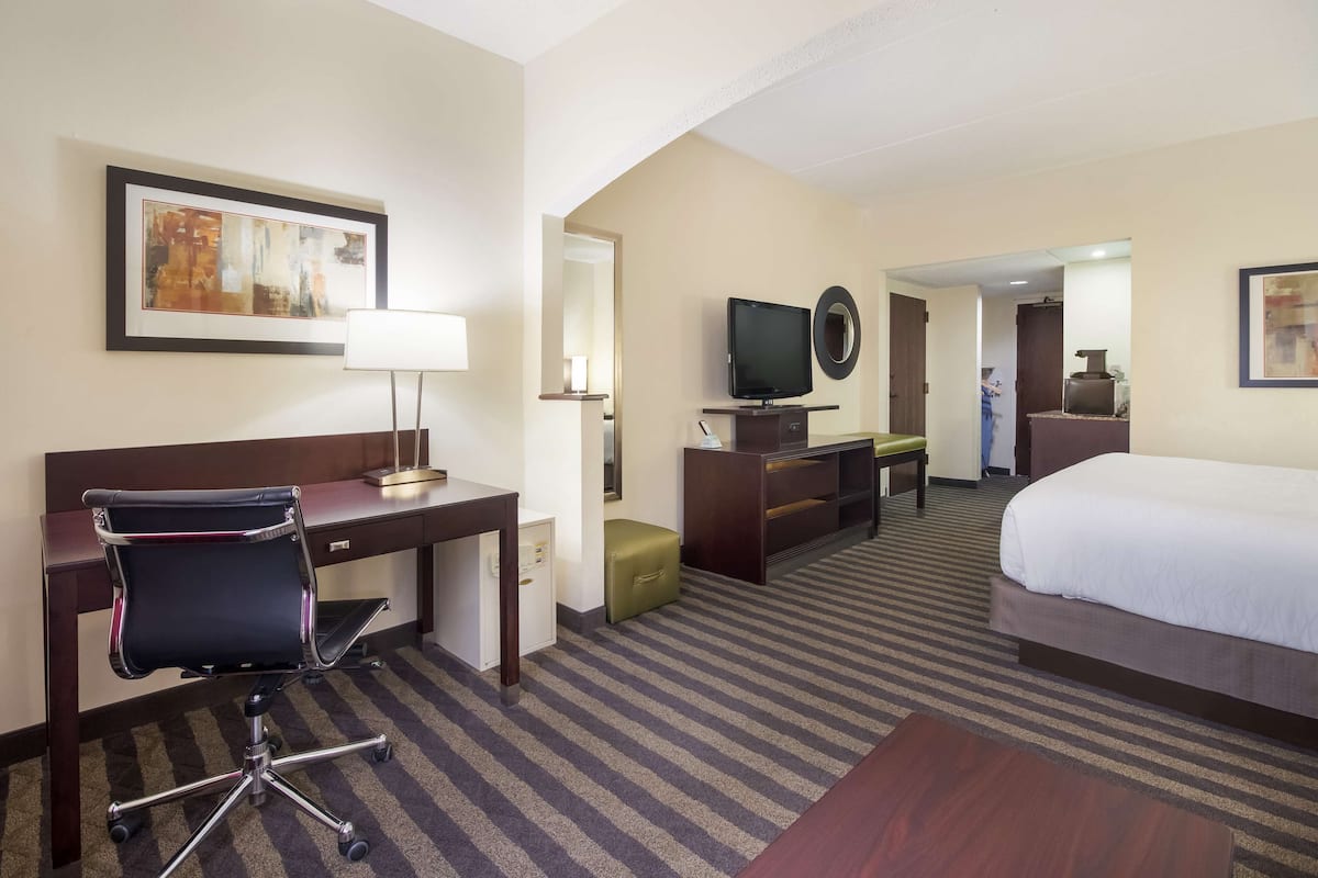 in-room safe, desk, laptop workspace, iron/ironing board