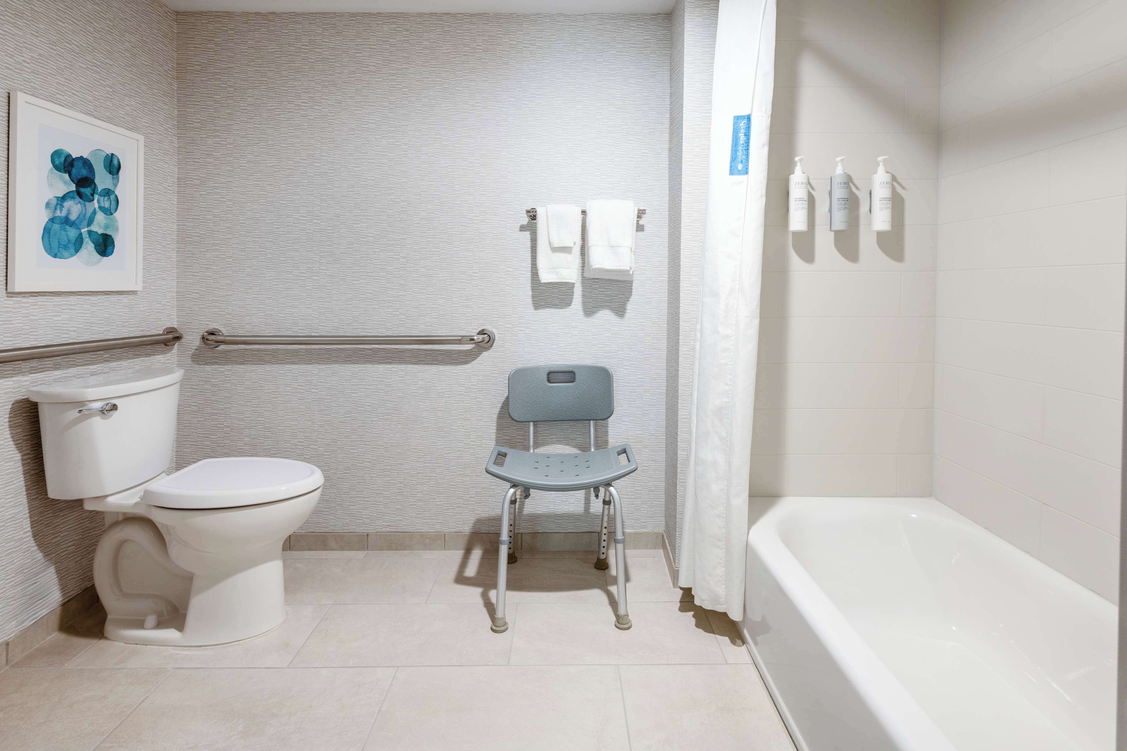 combined shower/bathtub, deep-soaking bathtub, free toiletries