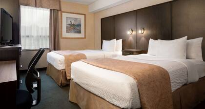 Days Inn & Conference Centre by Wyndham Renfrew