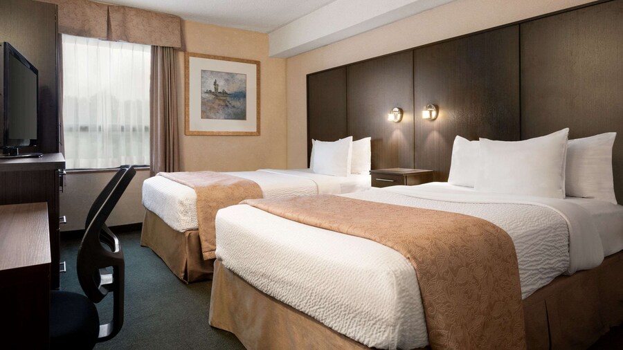 Days Inn & Conference Centre by Wyndham Renfrew