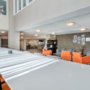 Quality Inn & Suites - Toronto West