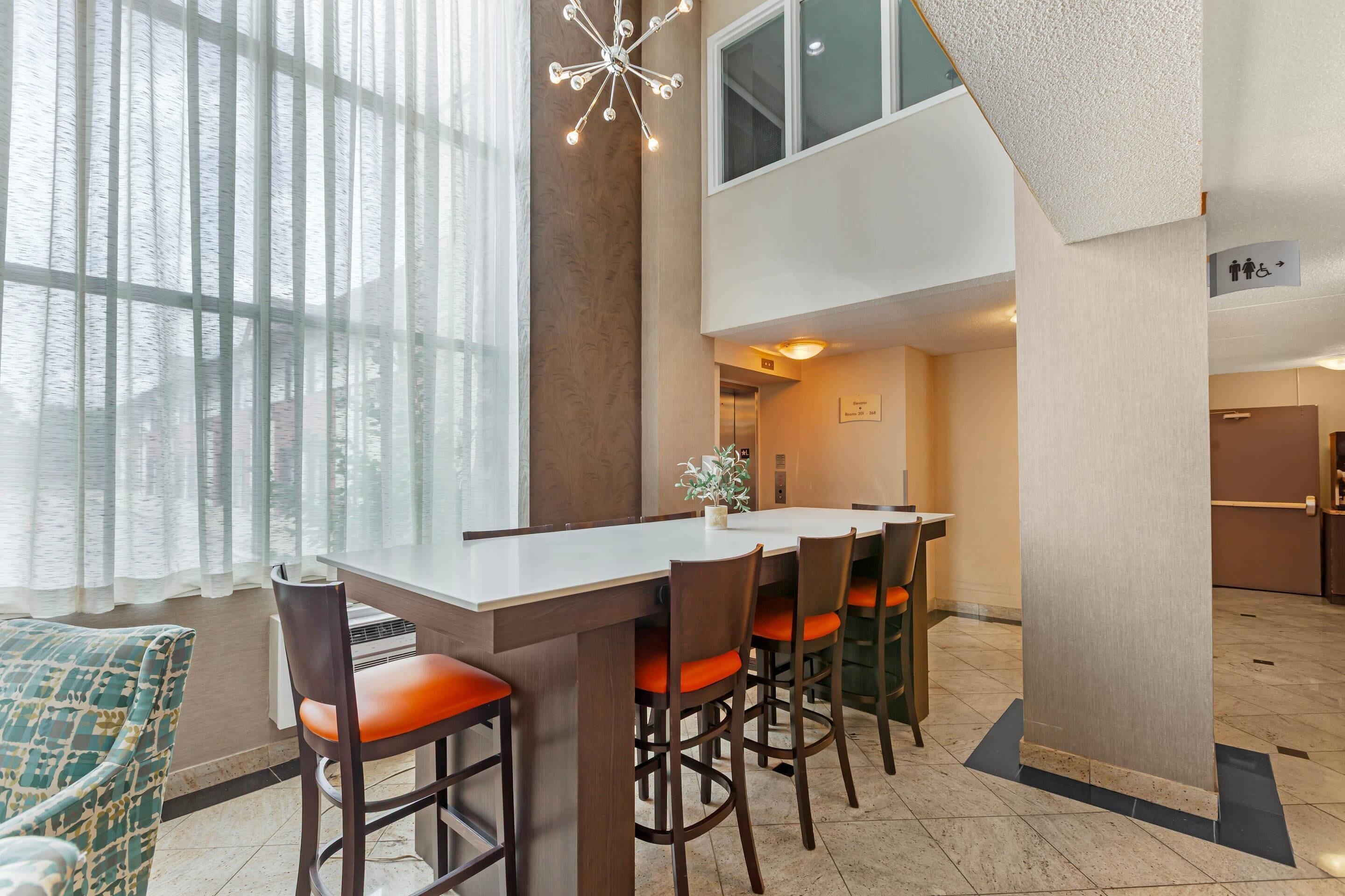 Photo - Quality Inn & Suites 5585 Ambler Drive Mississauga Ontario