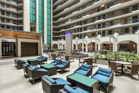 Embassy Suites by Hilton Miami International Airport - Image 55