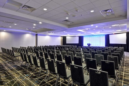 Embassy Suites by Hilton Miami International Airport - Image 32