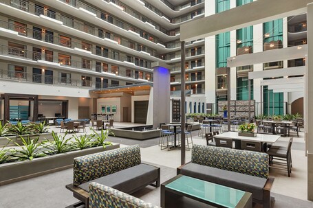 Embassy Suites by Hilton Miami International Airport - Image 17