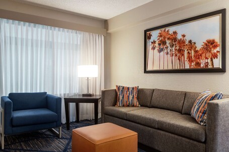 Embassy Suites by Hilton Miami International Airport - Image 38