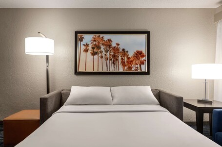 Embassy Suites by Hilton Miami International Airport - Image 76