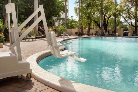 Embassy Suites by Hilton Miami International Airport - Image 54